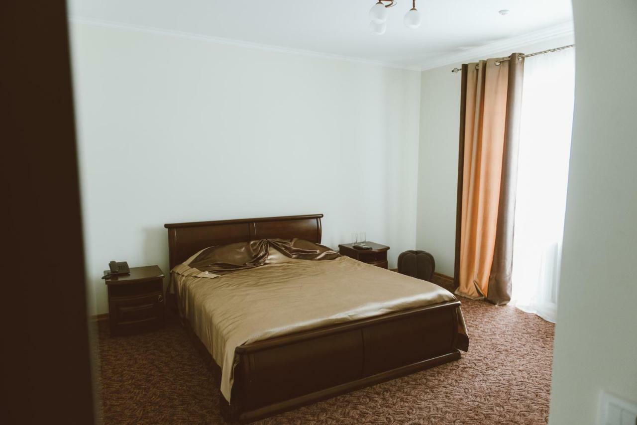 Hotel Korona Kolybayevka Eksteriør billede